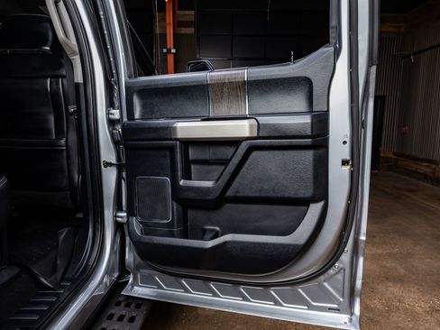 Used 2020 Ford F250 Lariat w/ Tremor Off-Road Package image 38