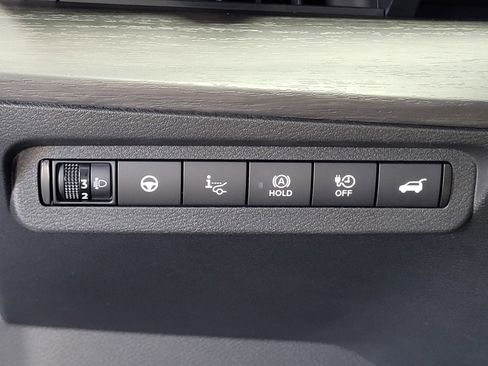 Certified 2024 Nissan Ariya FWD image 8