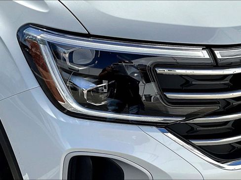New 2026 Volkswagen Atlas SE FWD image 31