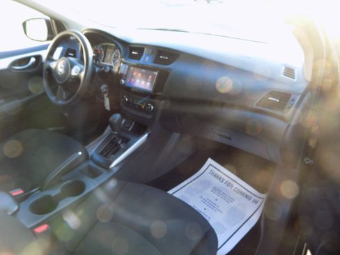 Used 2019 Nissan Sentra S image 13