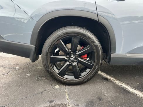 Used 2025 Honda Pilot Black Edition image 23
