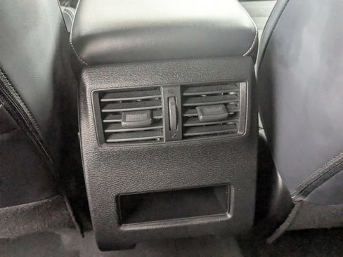 Used 2024 Mitsubishi Outlander SE Black Edition FWD image 34