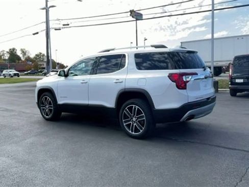 Certified 2021 GMC Acadia SLT w/ Preferred Package image 6