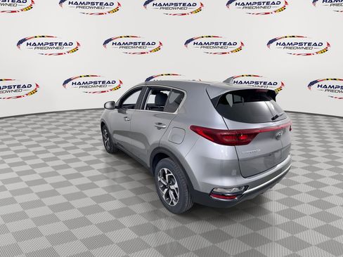 Used 2021 Kia Sportage LX AWD/4WD image 6