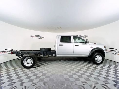New 2026 RAM 4500 Tradesman w/ Chrome Appearance Group AWD/4WD image 9