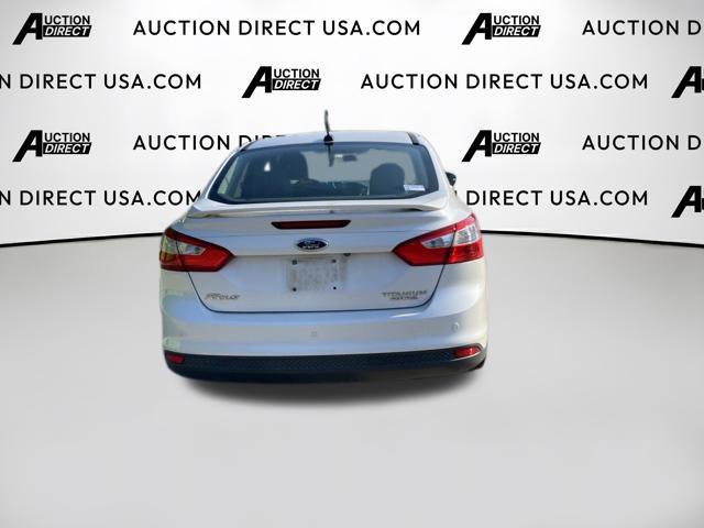 Used 2014 Ford Focus Titanium FWD image 11