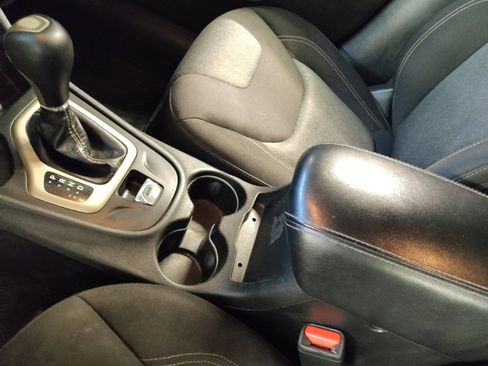 Used 2018 Jeep Cherokee Latitude image 26