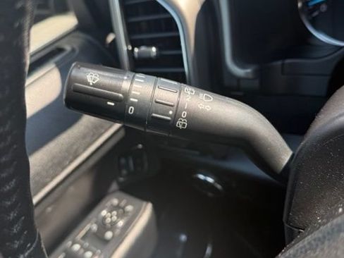 Used 2018 Ford Expedition XLT w/ Equipment Group 202A AWD/4WD image 22
