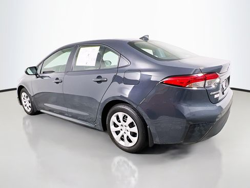 Used 2025 Toyota Corolla LE FWD image 8