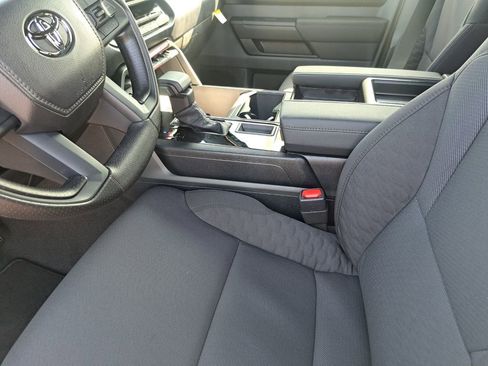 New 2026 Toyota Tundra SR image 18