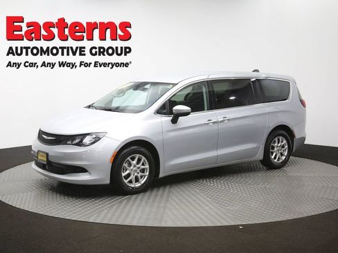 Used 2023 Chrysler Voyager LX FWD image 57
