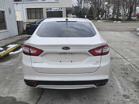 Used 2013 Ford Fusion SE image 3