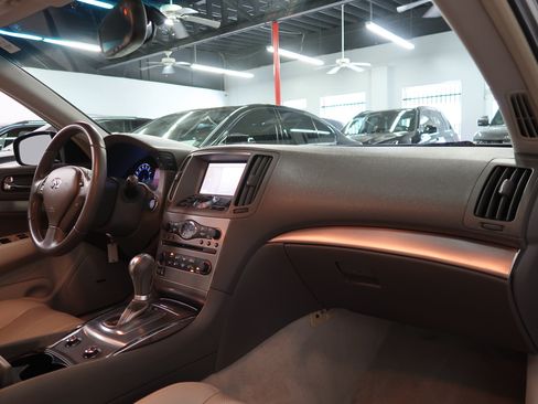 Used 2013 INFINITI G37 Journey w/ Premium Pkg RWD image 28
