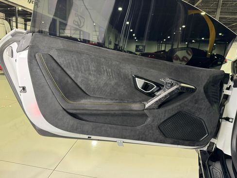Used 2018 Lamborghini Huracan Performante image 30