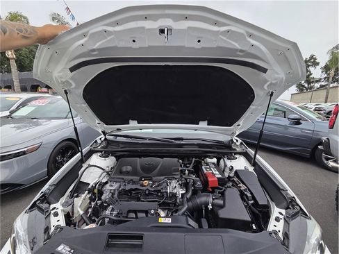 Used 2020 Toyota Camry SE w/ Carpet Mat Package FWD image 20