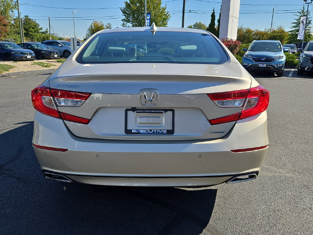 Used 2018 Honda Accord Touring image 5