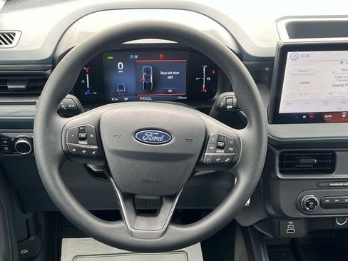 New 2025 Ford Maverick XL image 18