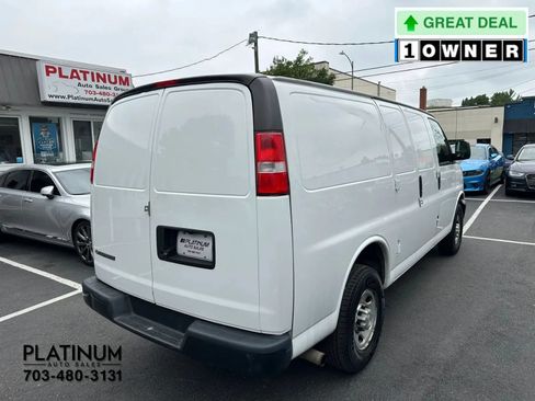 Used 2020 Chevrolet Express 3500 w/ Driver Convenience Package RWD image 5