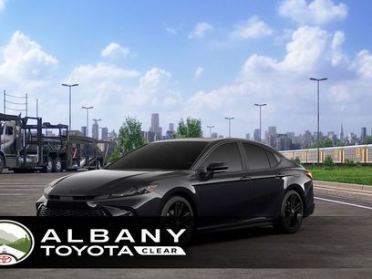 New 2026 Toyota Camry Hybrid w/ Multimedia Upgrade Package