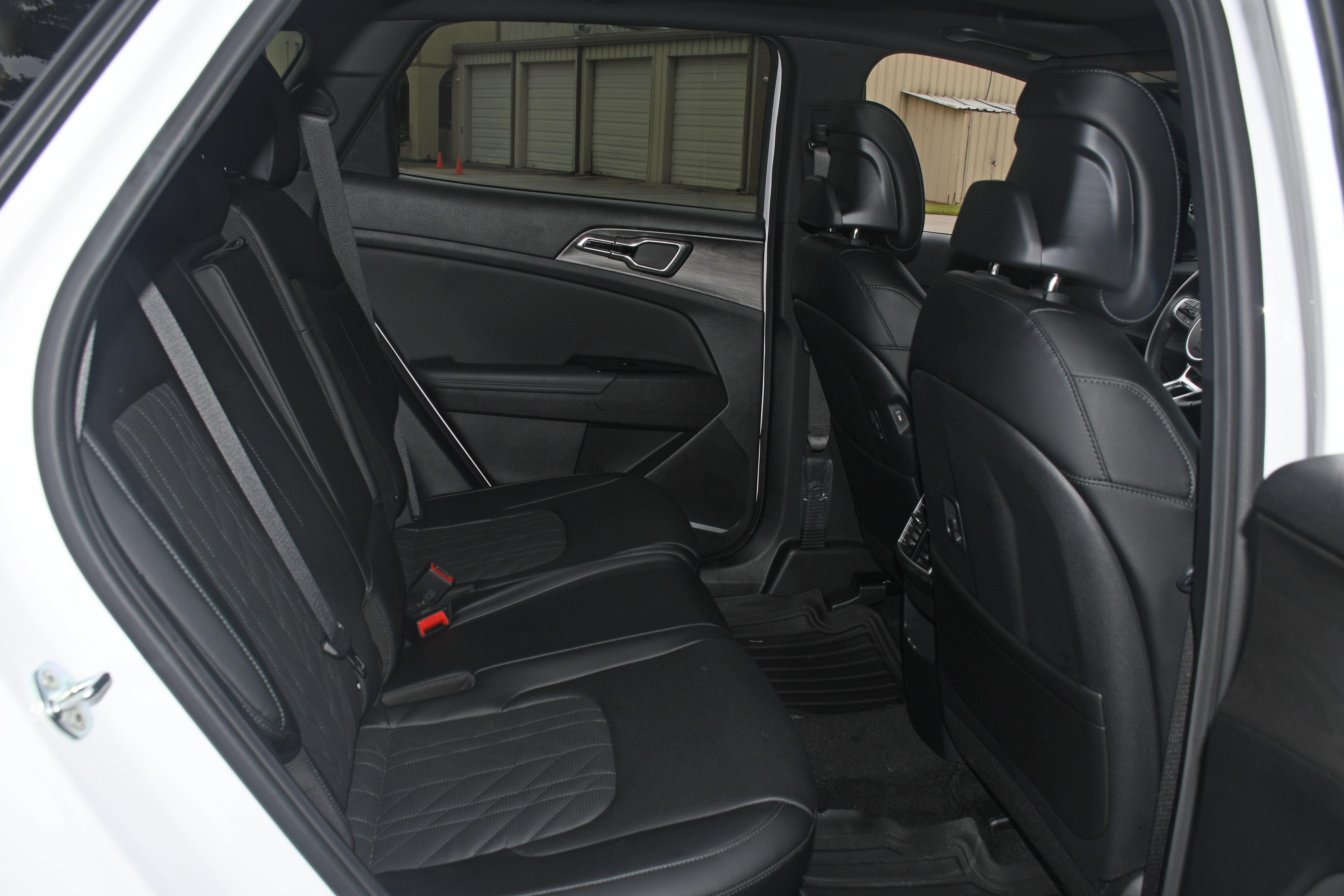 Used 2023 Kia Sportage X-Line w/ X-Line Premium Package AWD/4WD image 19