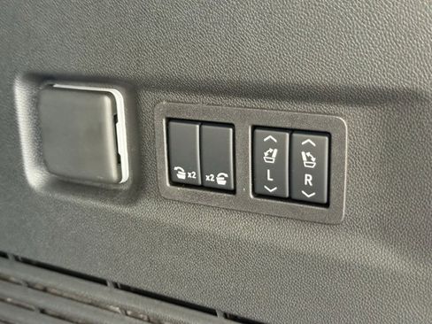 New 2025 Chevrolet Suburban RST w/ RST Capability Package image 7