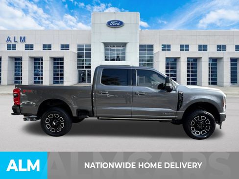 Used 2025 Ford F250 Platinum w/ FX4 Off-Road Package AWD/4WD image 4