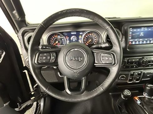 Used 2018 Jeep Wrangler Unlimited Sport S AWD/4WD image 14