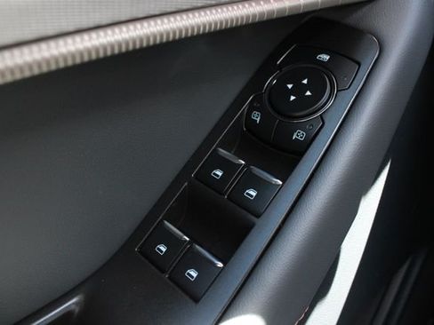 New 2026 Ford Explorer Active w/ Active Comfort Package AWD/4WD image 8