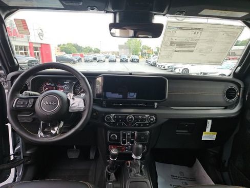 New 2025 Jeep Wrangler Unlimited Rubicon 392 image 25
