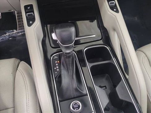 Used 2020 Kia Telluride SX FWD image 12
