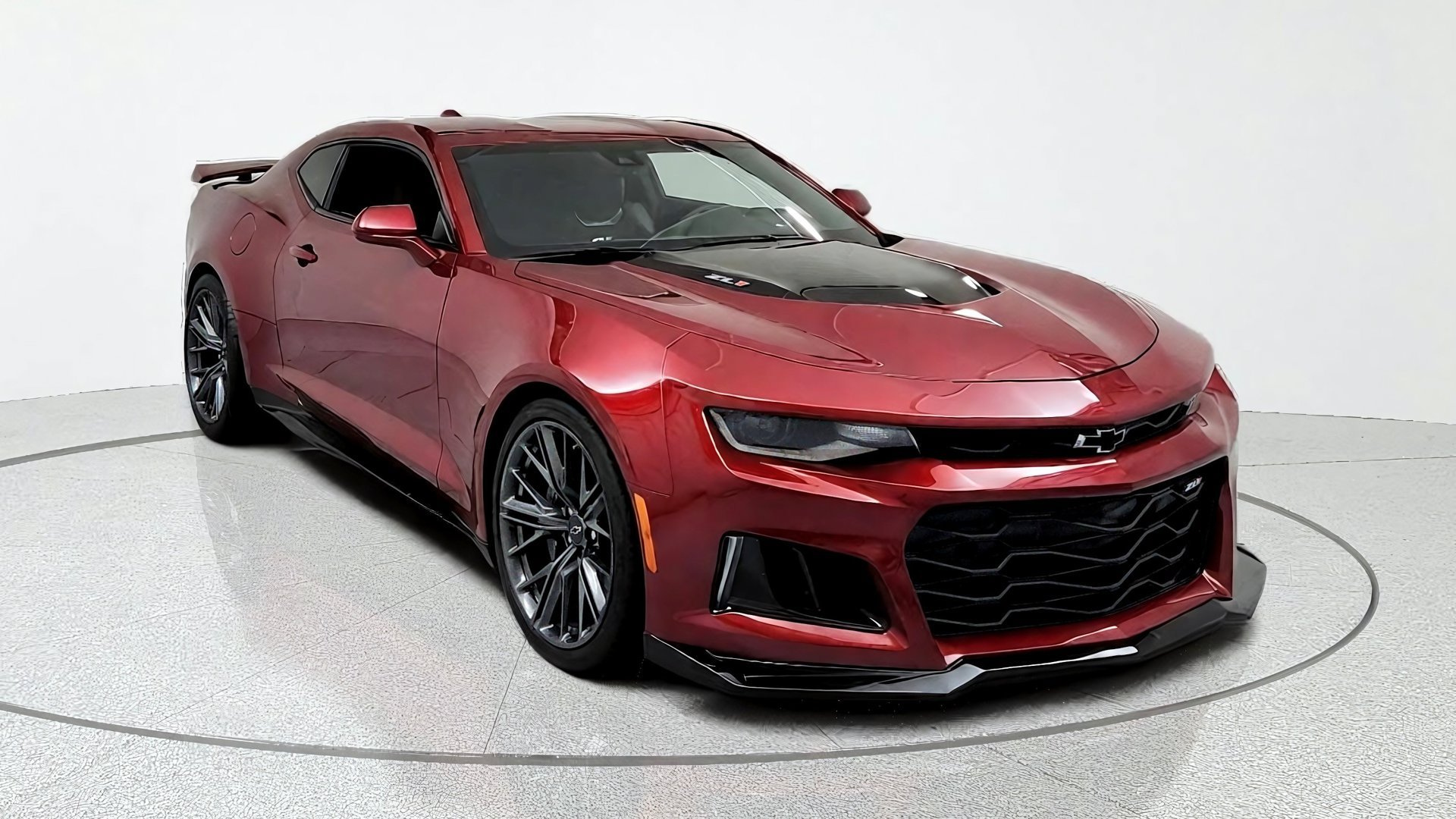 Used 2021 Chevrolet Camaro ZL1 RWD image 7
