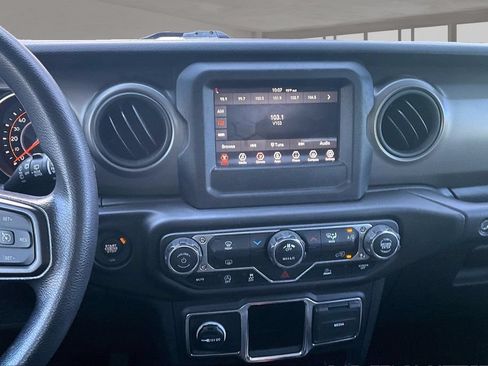 Used 2023 Jeep Wrangler Unlimited Sport AWD/4WD image 6