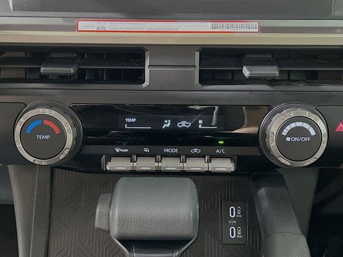 Used 2025 Toyota Tacoma SR5 image 26