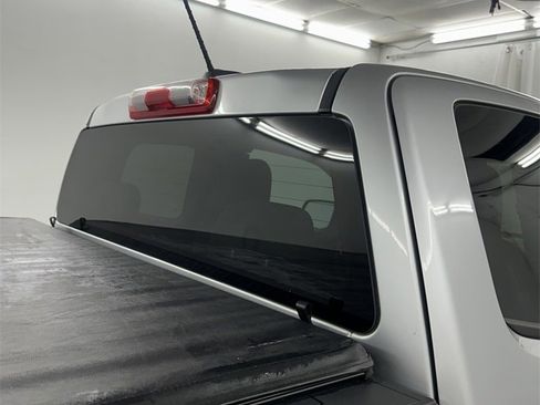 Used 2015 GMC Canyon 4x4 Extended Cab w/ Convenience Package image 30