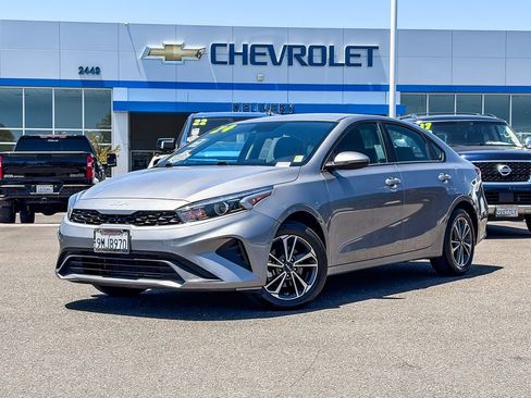 Used 2024 Kia Forte LXS w/ LXS Technology Package FWD image 1