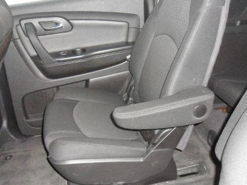 Used 2011 Chevrolet Traverse LT w/ Personal Connectivity Package image 23
