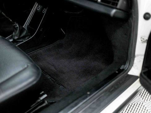 Used 1987 Porsche 911 Carrera RWD image 45