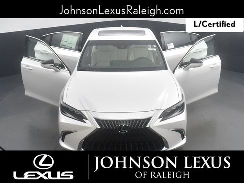 Certified 2025 Lexus ES 300h Ultra Luxury w/ Accessory Package (Z2) image 29