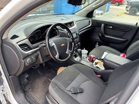 Used 2017 Chevrolet Traverse LT AWD/4WD image 5