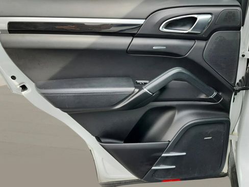 Used 2013 Porsche Cayenne Diesel image 28