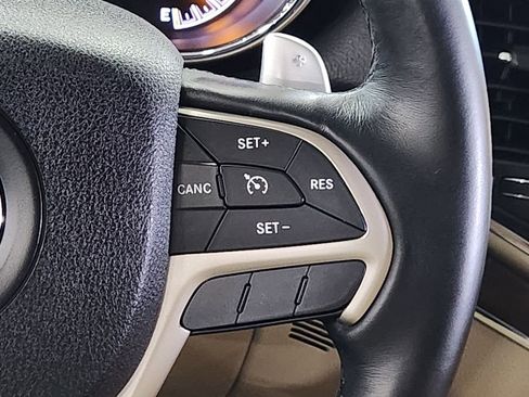 Used 2017 Jeep Grand Cherokee Limited RWD image 43