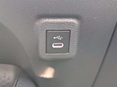 Used 2024 Toyota Corolla SE image 17