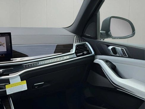 Certified 2025 BMW X5 xDrive50e w/ Executive Package image 11