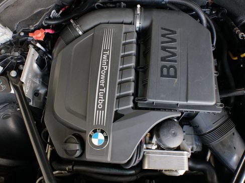 Used 2016 BMW 535i Gran Turismo image 38