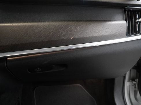 Used 2018 Volvo V90 T5 Cross Country w/ Convenience Package image 36