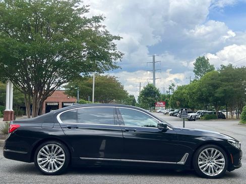 Used 2016 BMW 750i xDrive AWD/4WD image 6