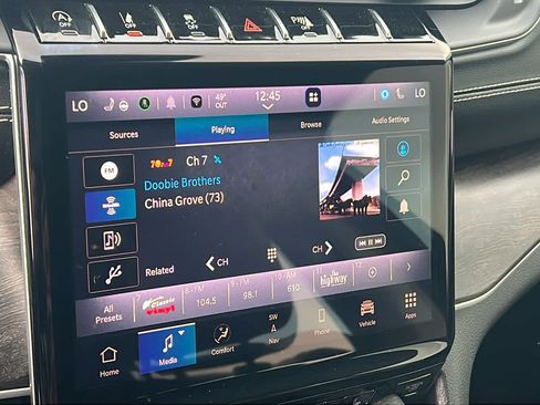 Used 2022 Jeep Grand Cherokee Limited w/ Luxury Tech Group II image 15