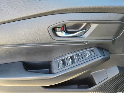 Used 2023 Honda Accord LX image 21
