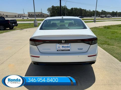 New 2026 Honda Accord Hybrid Touring image 5