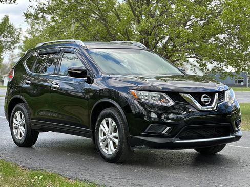 Used 2015 Nissan Rogue SV AWD/4WD image 3